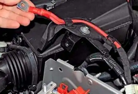 Removing ECU and ECM from Renault Duster