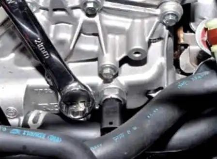 Removing ECU and ECM from Renault Duster