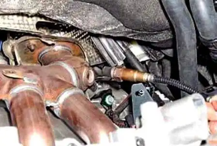 Removing ECU and ECM from Renault Duster