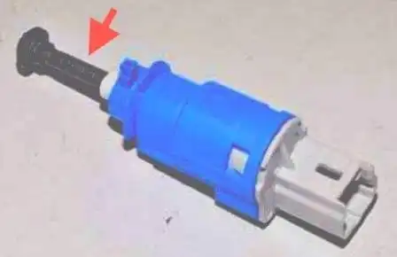Removing ECU and ECM from Renault Duster