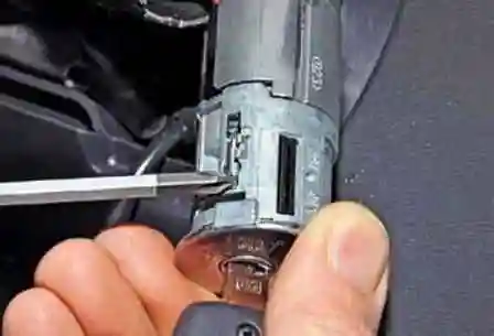 Замена катушки иммобилайзера Renault Duster Замена катушки иммобилайзера Renault Duster