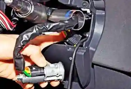 Замена катушки иммобилайзера Renault Duster Замена катушки иммобилайзера Renault Duster