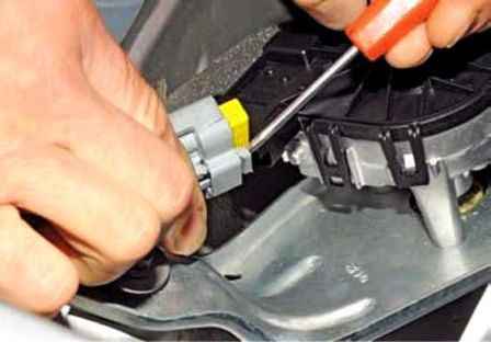 How to repair Renault Duster wiper