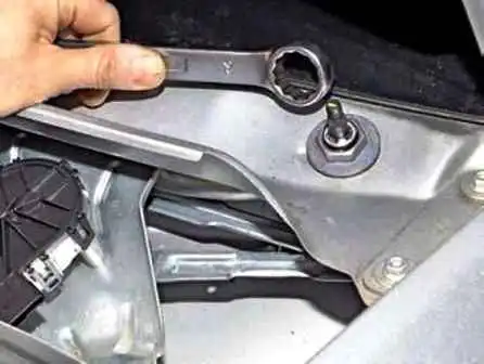 Cómo reparar limpiaparabrisas Renault Duster