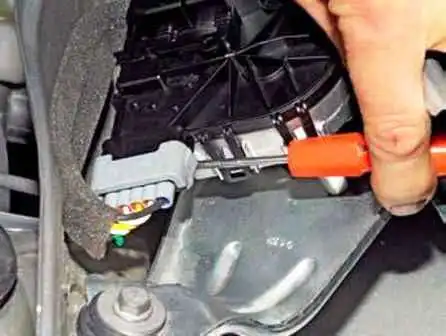 Cómo reparar limpiaparabrisas Renault Duster