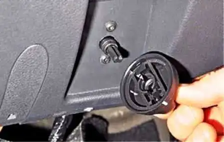 Cómo quitar tablero Renault Duster