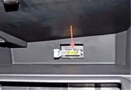 Cómo quitar tablero Renault Duster