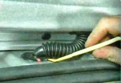 Desmontaje e instalación de puertas Renault Duster