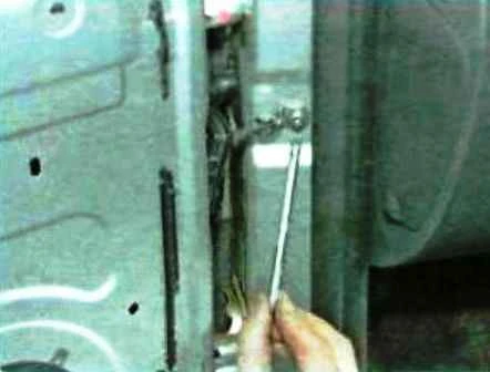 Extracción e instalación de puertas Renault Duster
