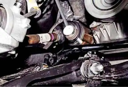 Removing the Renault Duster subframe