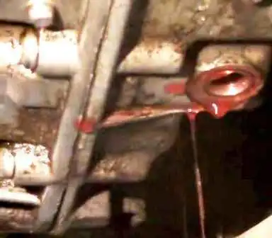 Comprobación del nivel y cambio de aceite en la transmisión automática Renault Duster