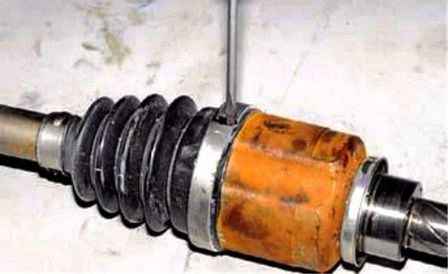 Removal and repair of Renault Duster rear wheel drives