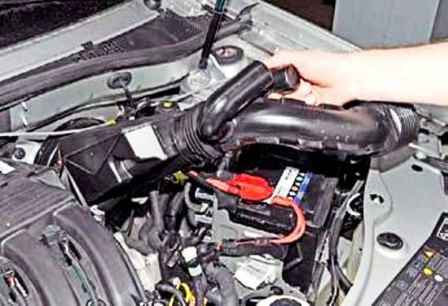 Extracción y ajuste de la transmisión automática de Renault Duster
