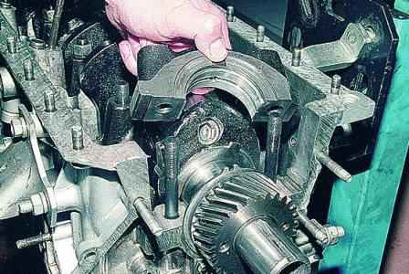 Cómo desmontar el motor ZMZ-402