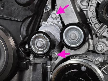 Replacing the alternator belt of a car Lada Largus K4M engine