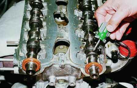 Removing and installing the cylinder head of the VAZ-2112 engine