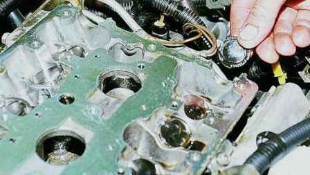 Removal and installation of the cylinder head engine VAZ-2112