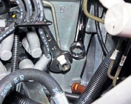 Limpieza del sistema de ventilación del cárter del motor VAZ-2123