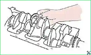 Установка вкладыша упорного подшипника