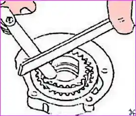 Измерение зазоров масляного насоса