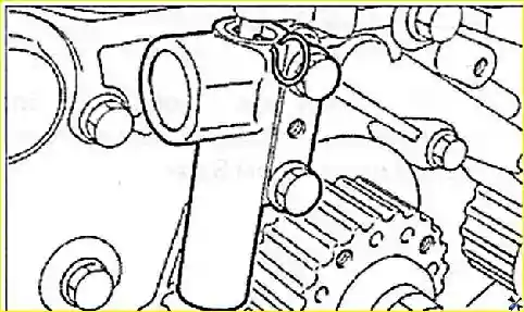 Установка натяжителя ремня