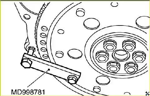 Блокировка маховика