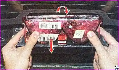 Дополнительный фонарь сигнала торможения – замена Задние фонари – снятие замена ламп и установка автомобиля Hover-H3/H5