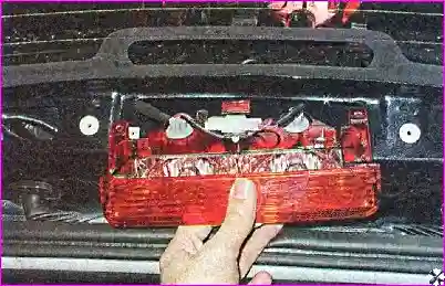 Дополнительный фонарь сигнала торможения – замена Задние фонари – снятие замена ламп и установка автомобиля Hover-H3/H5