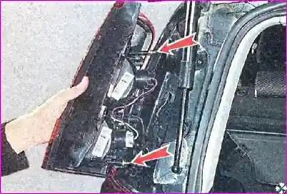 Задний фонарь – снятие, замена ламп и установка Задние фонари – снятие замена ламп и установка автомобиля Hover-H3/H5