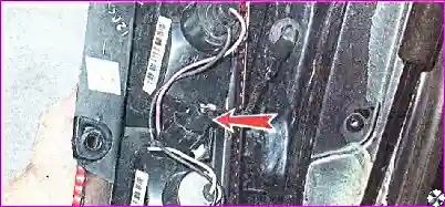 Задний фонарь – снятие, замена ламп и установка Задние фонари – снятие замена ламп и установка автомобиля Hover-H3/H5