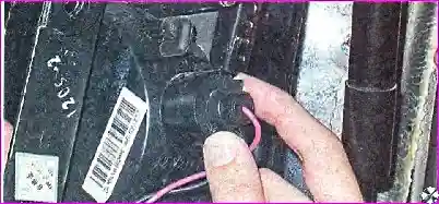 Задний фонарь – снятие, замена ламп и установка Задние фонари – снятие замена ламп и установка автомобиля Hover-H3/H5