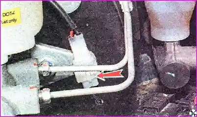 Датчик недостаточного уровня тормозной жидкости — проверка и замена Приборы и датчики автомобиля Great Wall Hover H3/H5