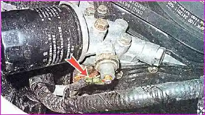 Датчик аварийного давления масла — проверка и замена Приборы и датчики автомобиля Great Wall Hover H3/H5