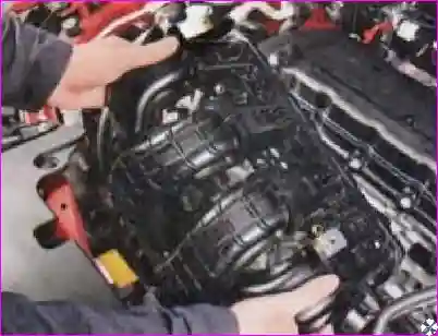 Снятие впускного коллектора