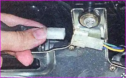 Задний стеклоочиститель замена Проверка и ремонт стеклоочистителей автомобиля Great-Wall-Hover-H3/H5