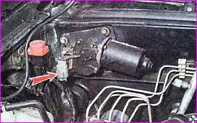 Передний стеклоочиститель - проверка и замена Проверка и ремонт стеклоочистителей автомобиля Great-Wall-Hover-H3/H5