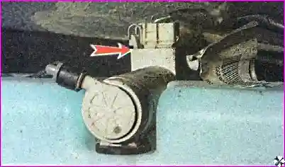 Электронасос стеклоомывателя замена Проверка и ремонт стеклоочистителей автомобиля Great-Wall-Hover-H3/H5