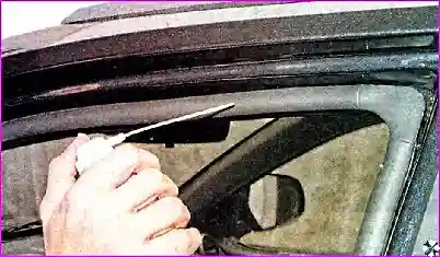 Очистка и смазка кузовных деталей автомобиля Hover-H3/H5