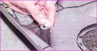 Обивка задней двери – снятие и установка Снятие и установка деталей задней двери автомобиля Hover-H3/H5