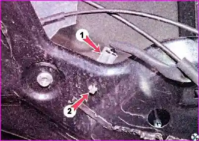 Замок задней двери – замена Снятие и установка деталей задней двери автомобиля Hover-H3/H5