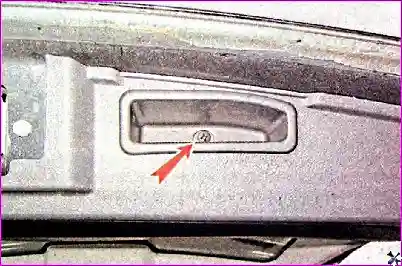 Ремонт двери багажного отделения автомобиля Hover-H3/H5