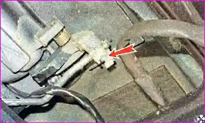 Ремонт двери багажного отделения автомобиля Hover-H3/H5