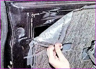 Обивка передней двери снятие и установка Разборка и сборка деталей передней двери автомобиля Hover-H3/H5