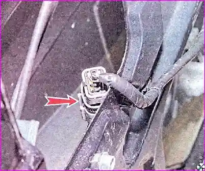 Замок передней двери – замена Разборка и сборка деталей передней двери автомобиля Hover-H3/H5