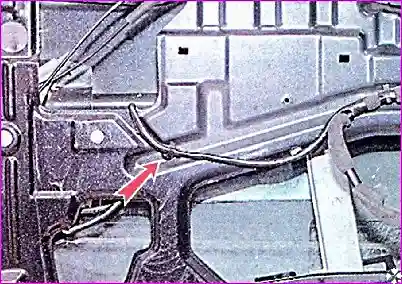 Замок передней двери – замена Разборка и сборка деталей передней двери автомобиля Hover-H3/H5