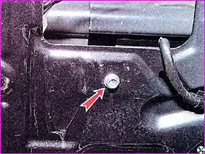 Замок передней двери – замена Разборка и сборка деталей передней двери автомобиля Hover-H3/H5