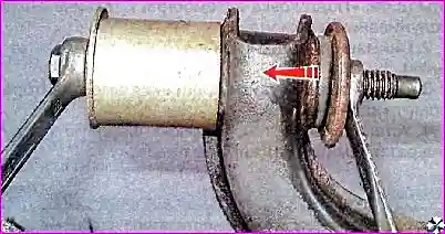 Замена деталей передней подвески автомобиля Hover H3/H5