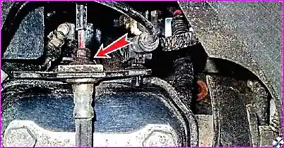 Замена деталей передней подвески автомобиля Hover H3/H5