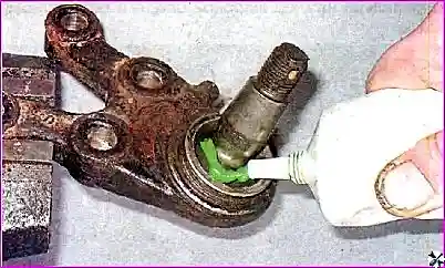 Замена деталей передней подвески автомобиля Hover H3/H5