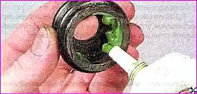 Замена деталей передней подвески автомобиля Hover H3/H5